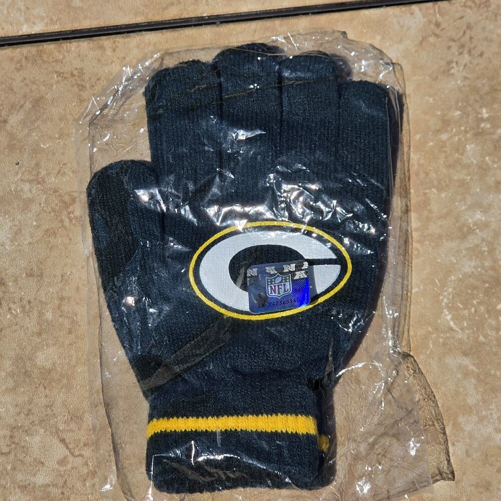 NWT Green Bay Packers Knit Winter Gloves New Sealed NFL Team Apparel Hologram